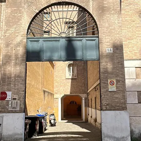 San Vitale 18 By Ghor דירה