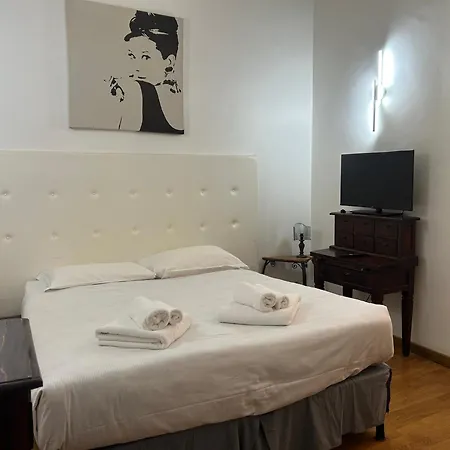 San Vitale 18 By Ghor דירה