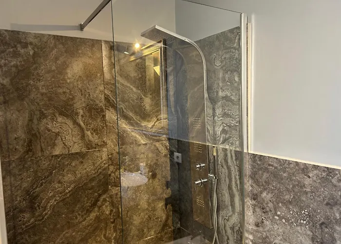 San Vitale 18 By Ghor רומא