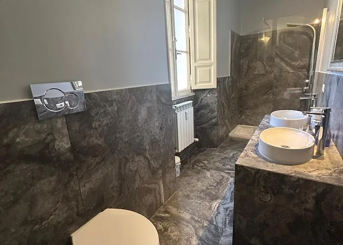 San Vitale 18 By Ghor רומא